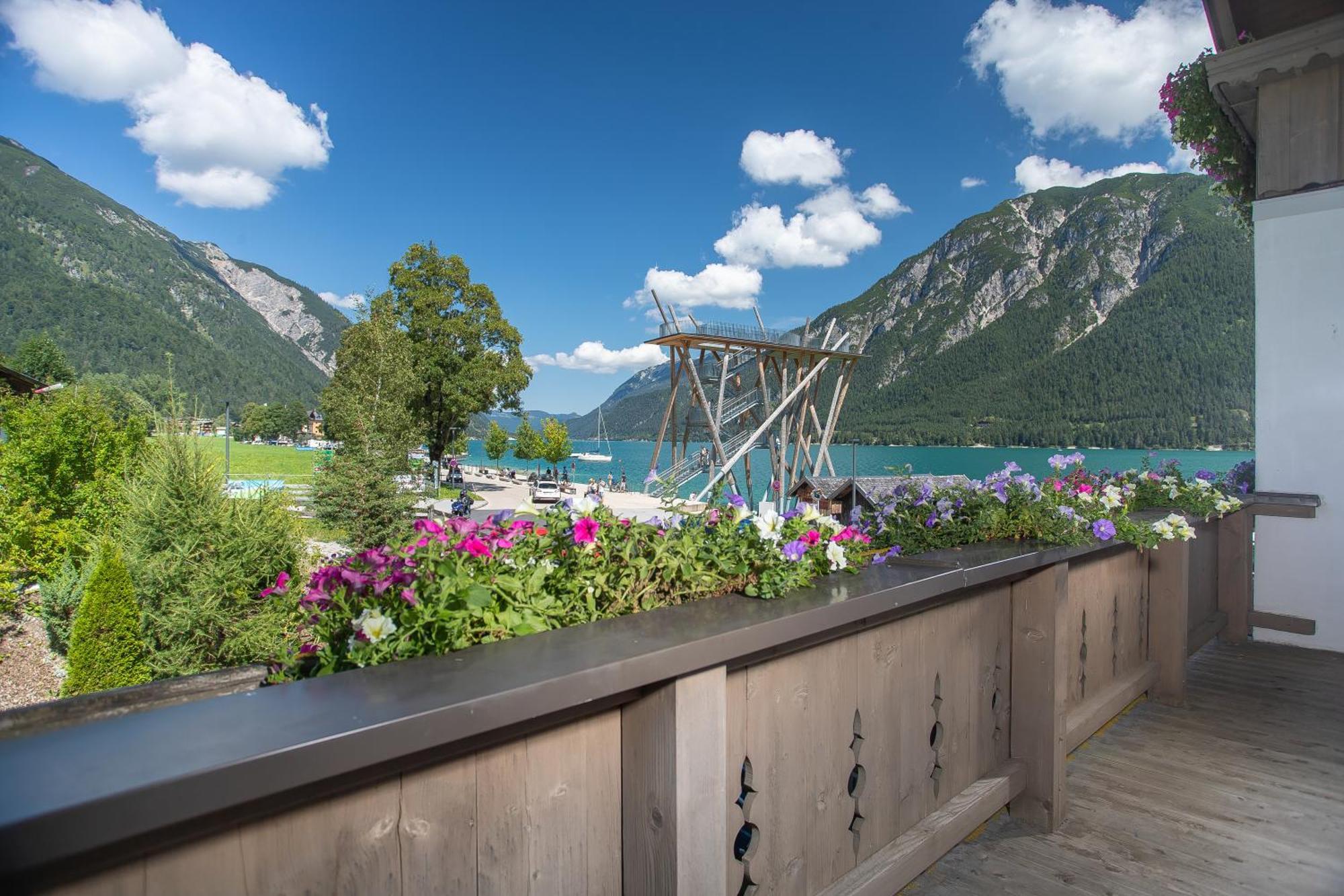 Fewo an der Seepromenade Pertisau Buitenkant foto