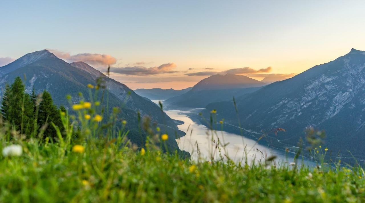 Fewo an der Seepromenade Pertisau Buitenkant foto