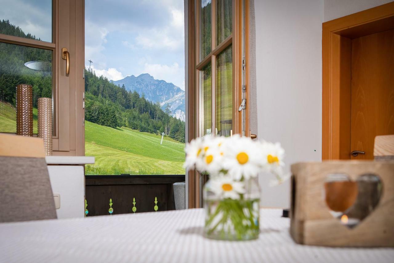 Fewo an der Seepromenade Pertisau Buitenkant foto
